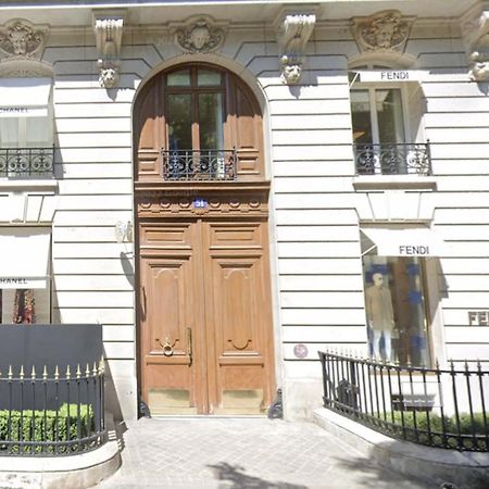 Av Montaigne Champs Elysee Paris Luaran gambar
