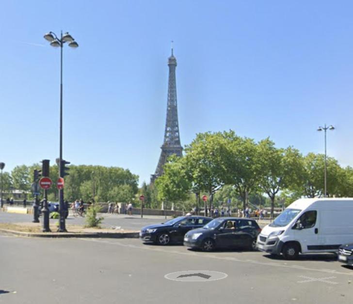 Av Montaigne Champs Elysee Paris Luaran gambar